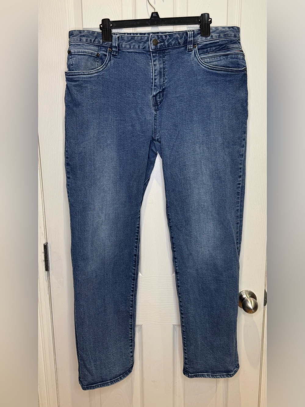 PrAna Breathe Men's 38x32 Straight Leg Denim Blue Jeans Zipper Pocket
